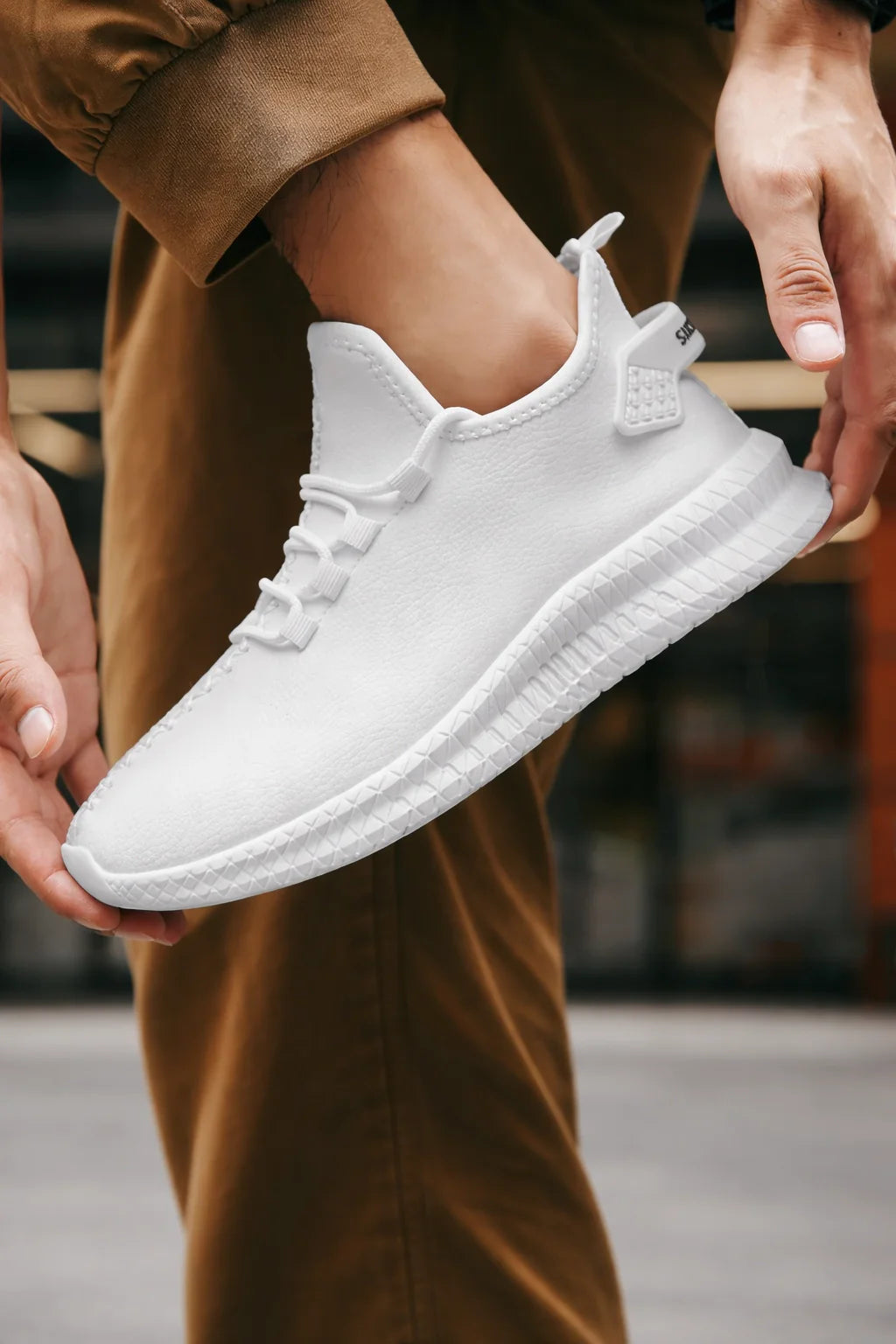 ElevateFlex Casual Sneakers